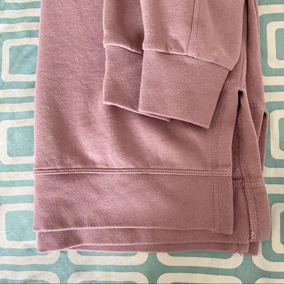 GAP Crewneck Sweatshirt - Picture 4 of 9